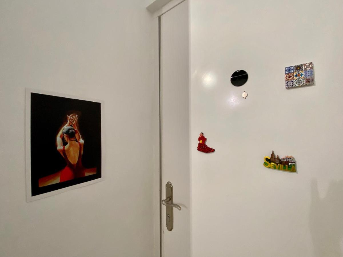 セビリアCosy Studio In Alameda Districtアパートメント エクステリア 写真